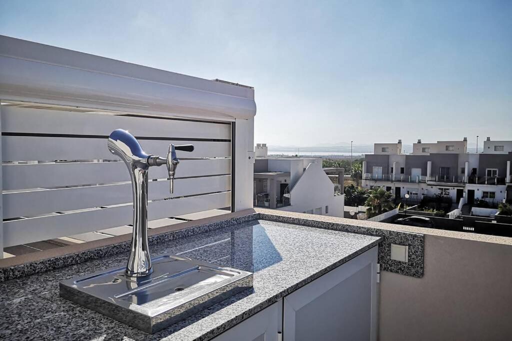 Black Sun. Modern Penthouse In Torrevieja Exterior foto